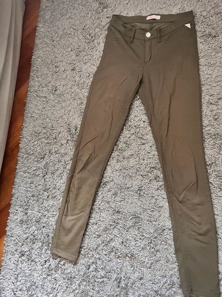 Khaki Leggings in M