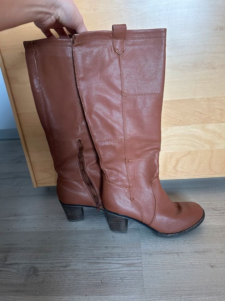 Verführerische Damenstiefel mit sinnlichem Duft