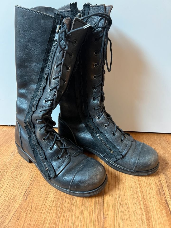 Moma Stiefel Gr. 35