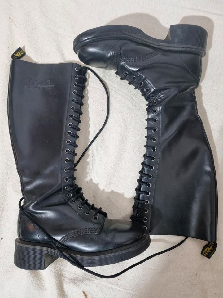 Gebrauchte Dr. Martens Stiefel in perfektem Zustand