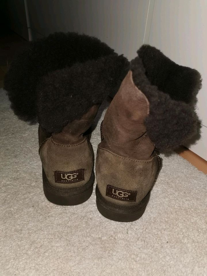 UGG Boots braun Schaffell 39