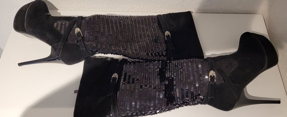 Uniquely scented Overknee High Heels Stiefel in Größe 39