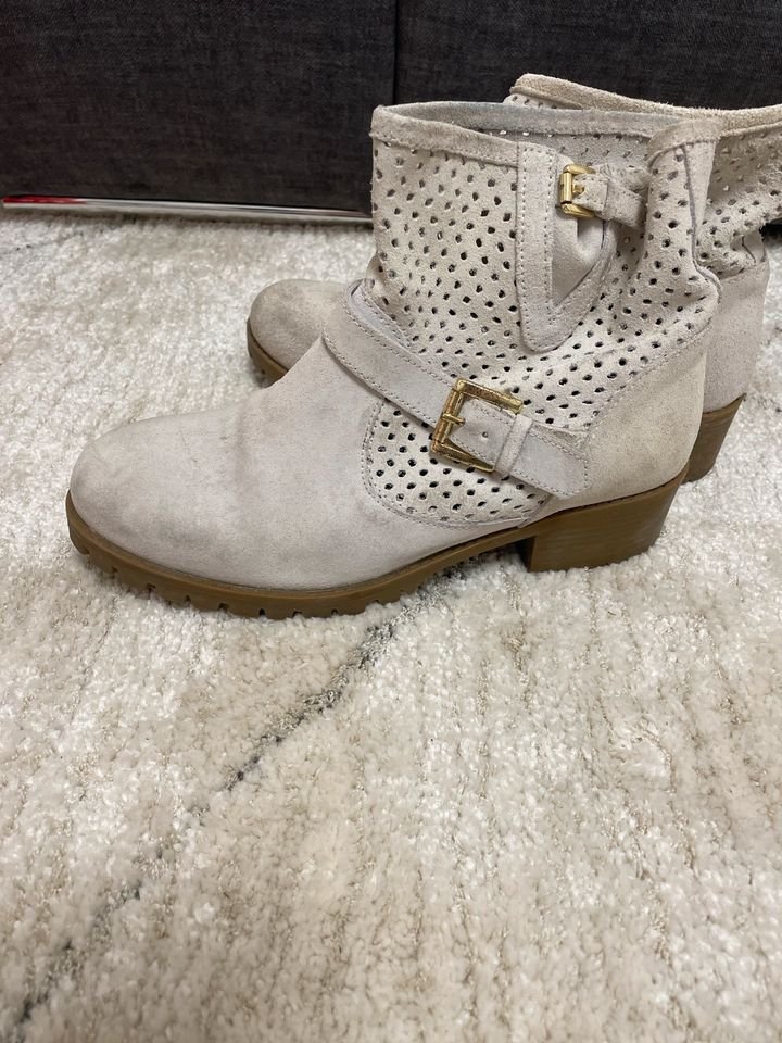 Intensiv duftende Damen Leder Stiefel