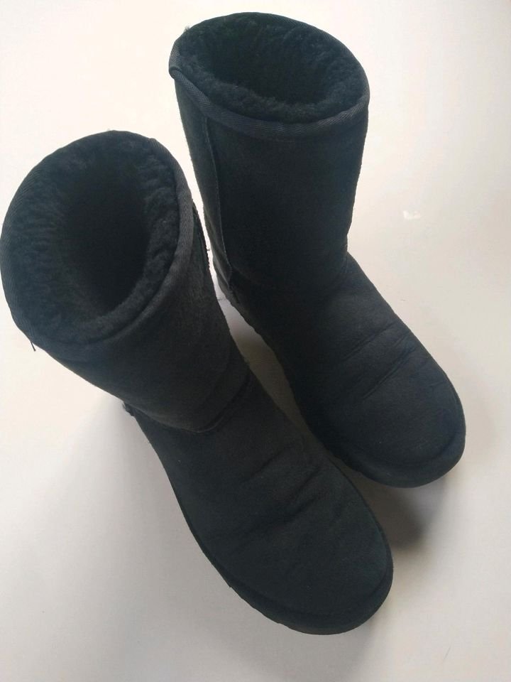 Getragene UGG Stiefel in Größe 38