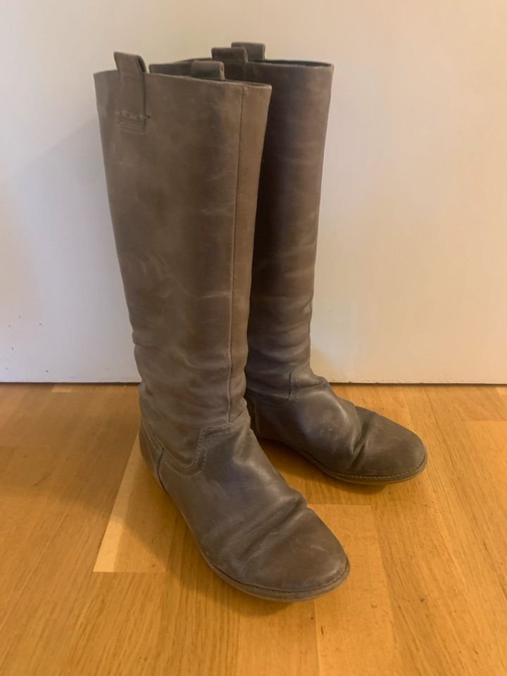 Stiefel in Grau, Größe 40