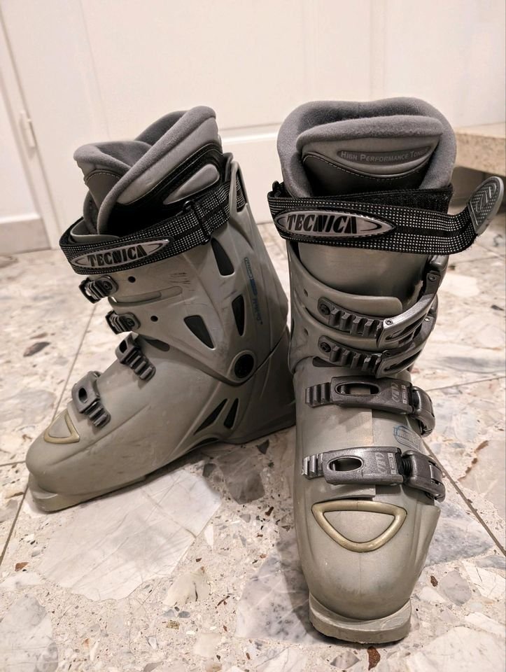 Ski Stiefel Größe 7,5