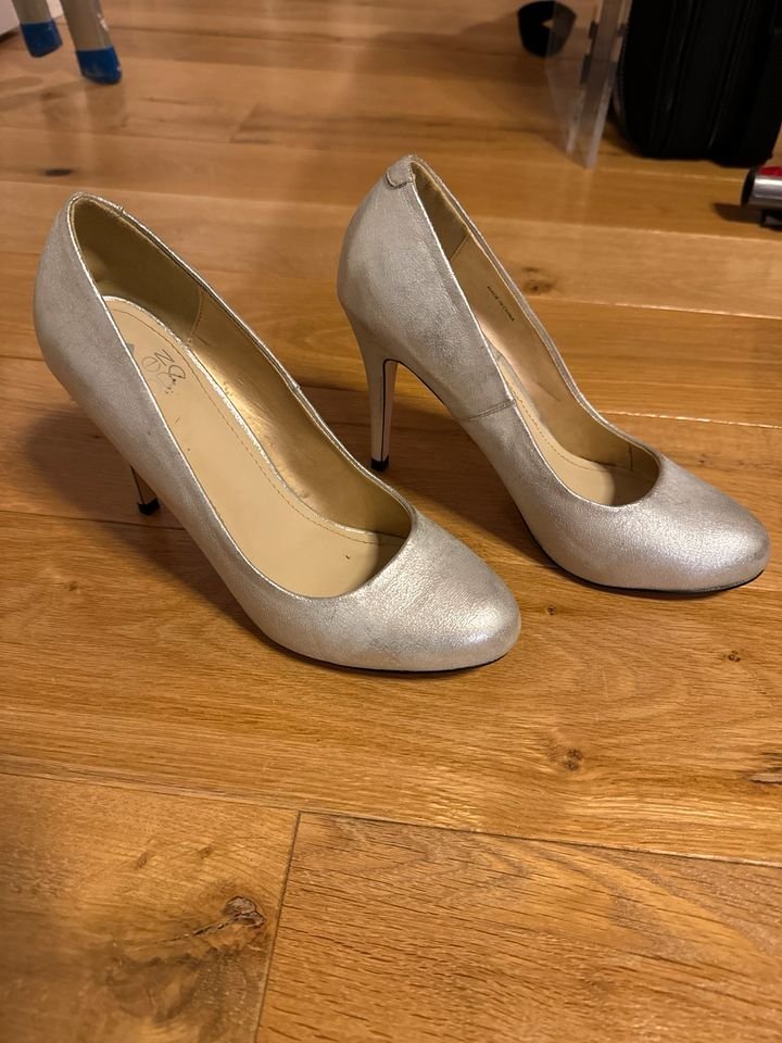 Even & Odd Silber Pumps, Größe 39