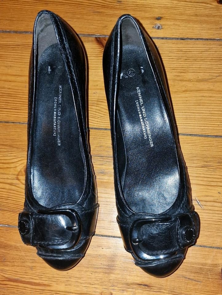 Frauenpumps Größe 38