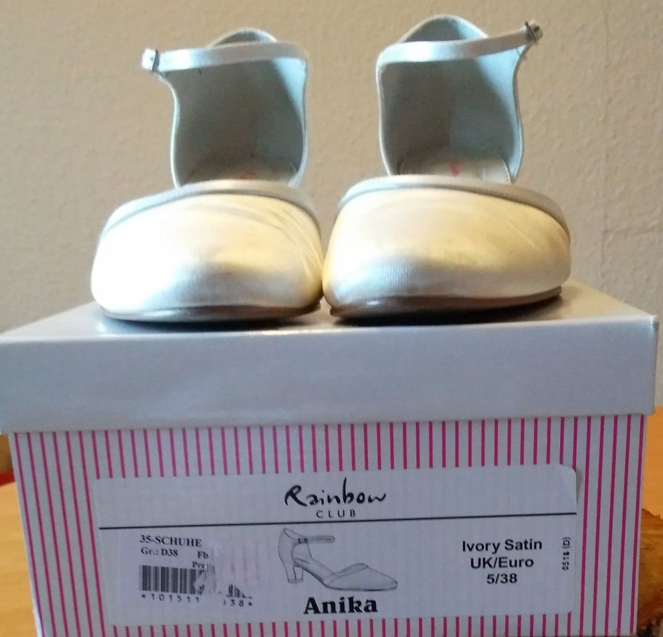 Brautschuhe Rainbow CLUB Anika - Größe 38 Ivory Satin