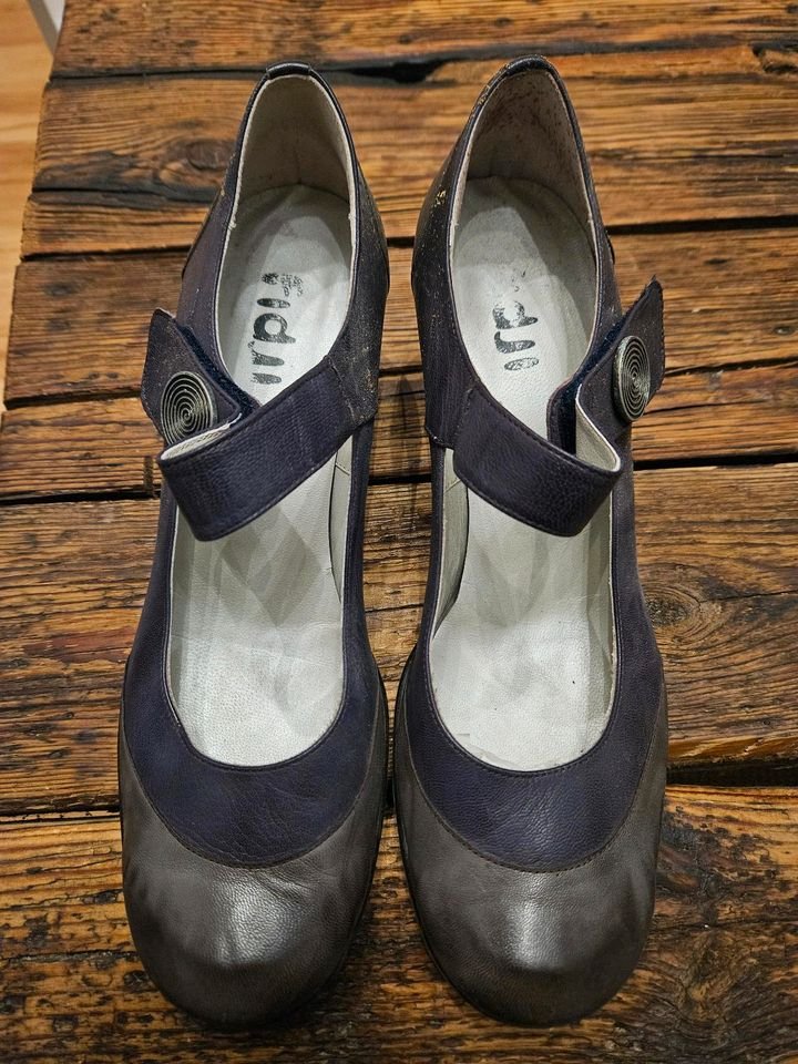 Verkaufe Damenschuhe Pumps Größe 43