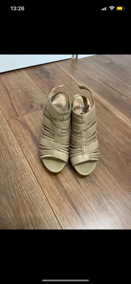 Highheels beige, 5th Avenue, 37