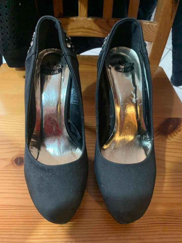 High heels, schwarz