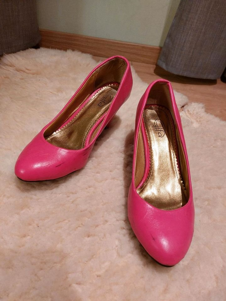 Männlicher Duft aus meiner Pumps, pink, Größe 40