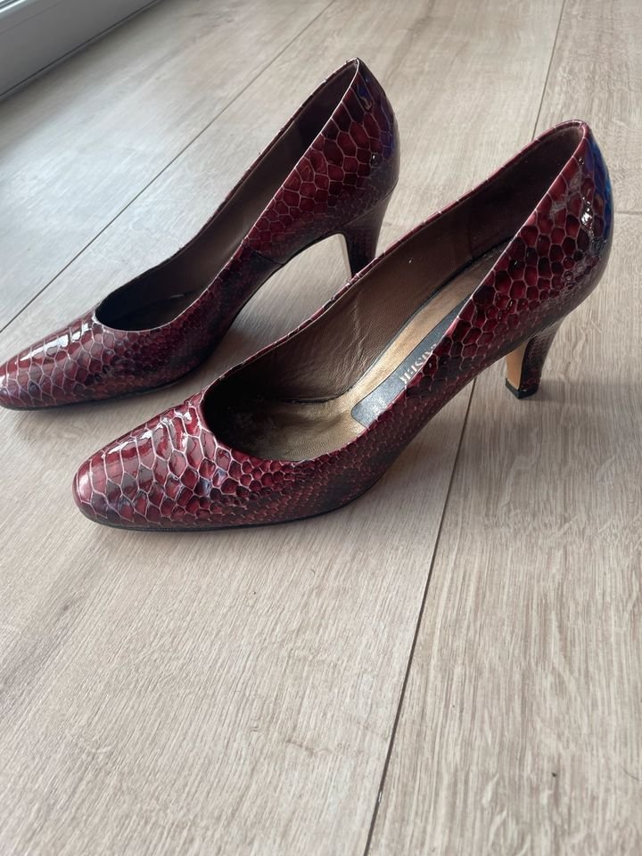 Gut erhaltene Peter Kaiser Pumps