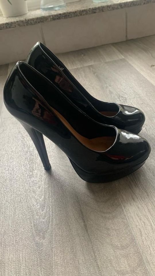 Einzigartige High Heels für Männer