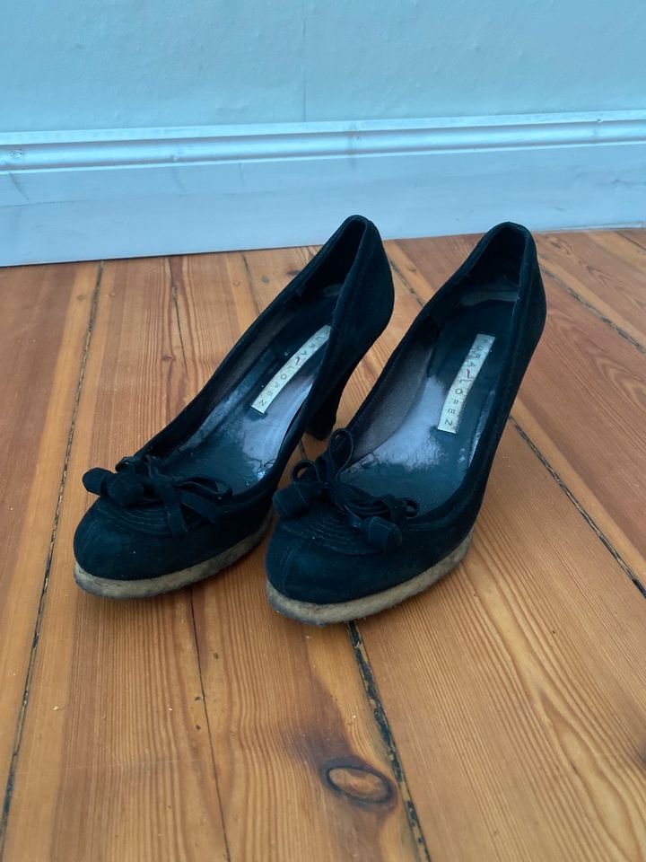 Erotisch duftende Pura Lopez Pumps Größe 37,5 / 4,5