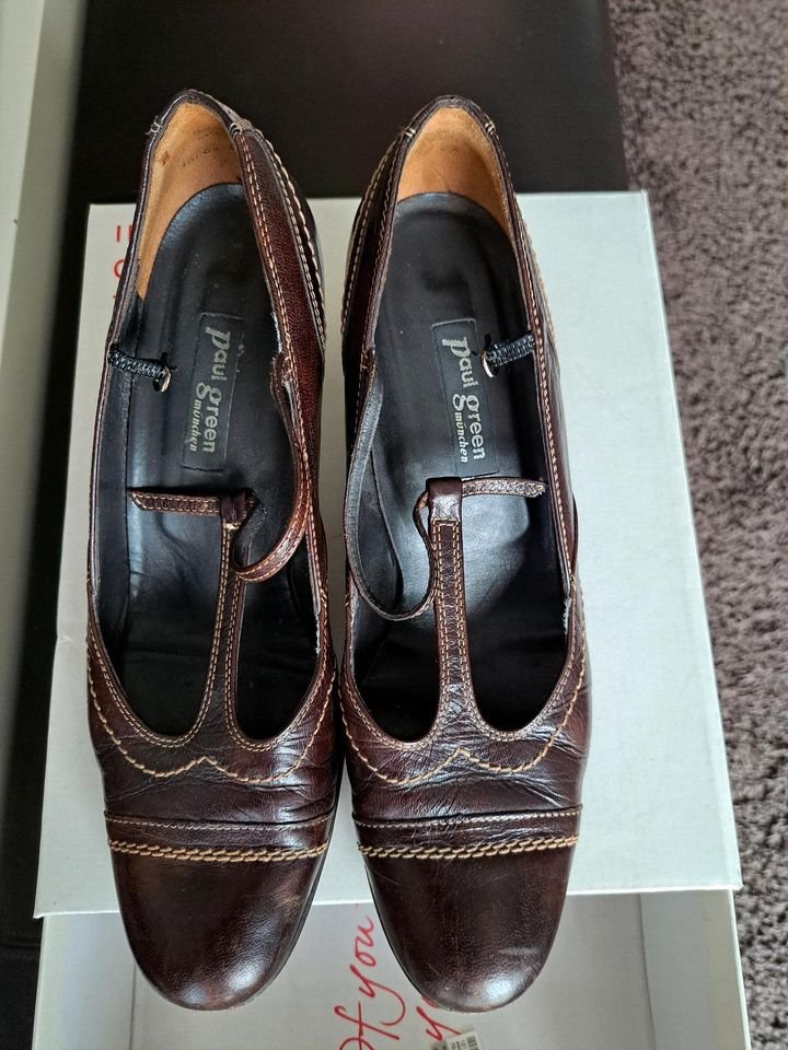 Damenpumps abzugeben