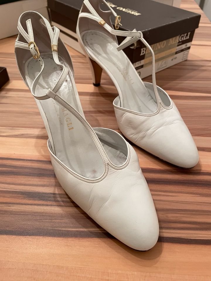 Sinnliche Sling Pumps mit verführerischem Duft