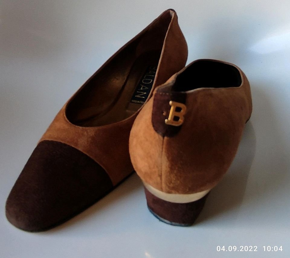 Damenschuhe mit speziellem Aroma