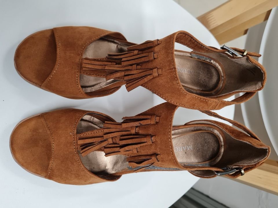 Schuhe mit Absatz (Braun), Marco Tozzi