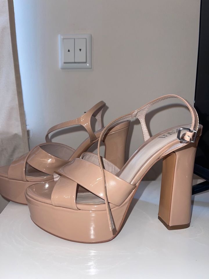 Zara Absatzschuhe
