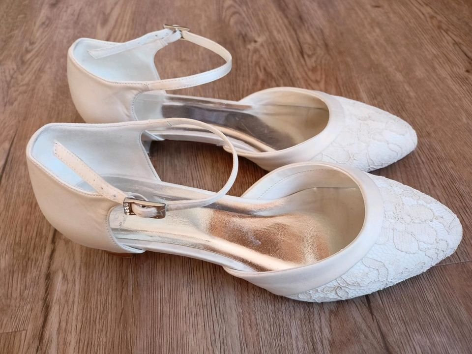 Brautschuhe mit besonderem Duft