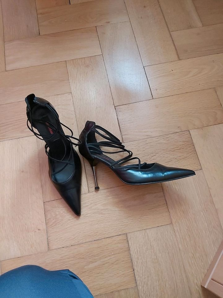 Verkaufe Damenschuh mit erotischem Duft