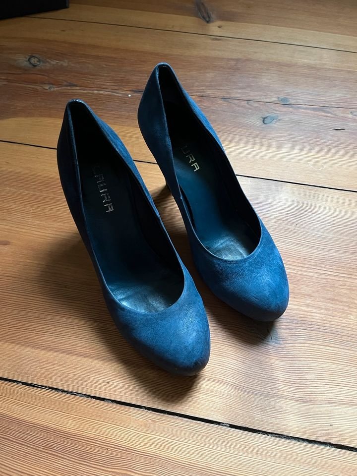 High heels von Laura zu verkaufen