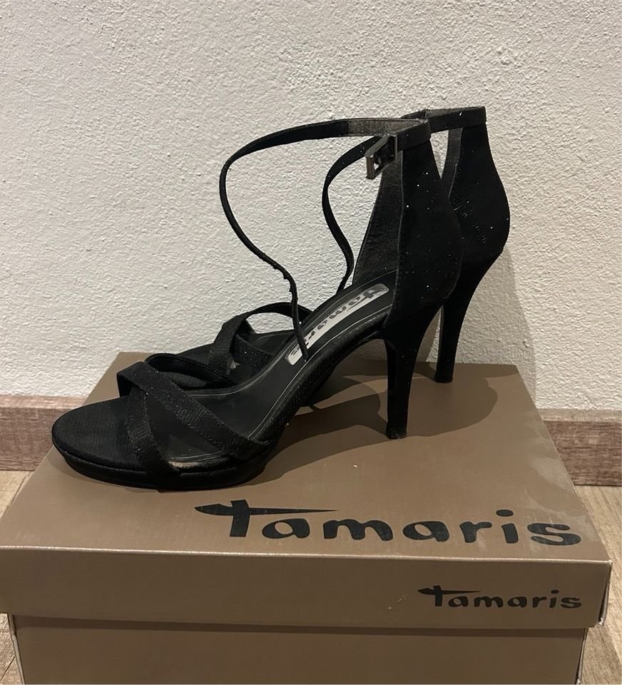 Verführerische Schwarze Glitzer High Heels