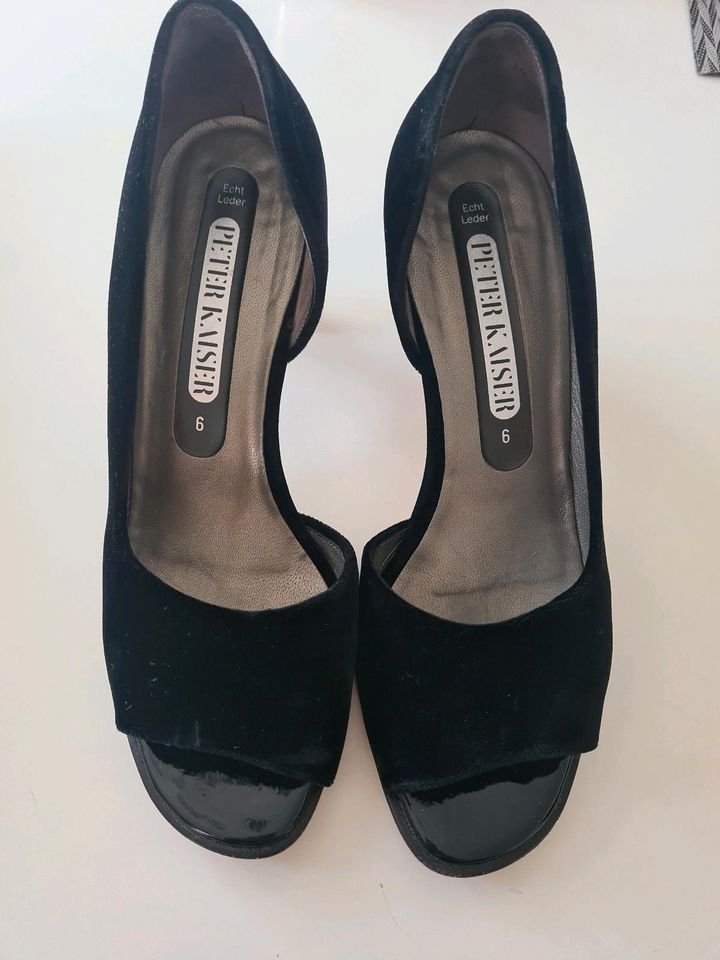 Peter Kaiser Pumps schwarz-Samt Lack Größe 6