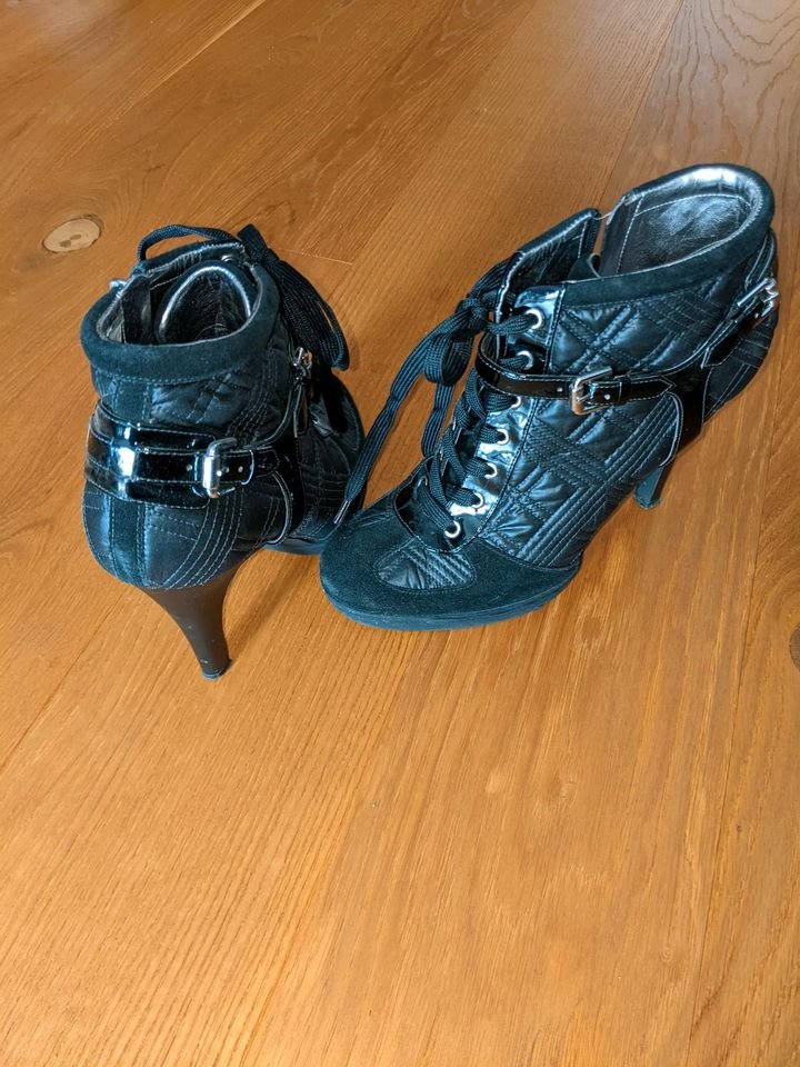 High Heels von Guess in Größe 40