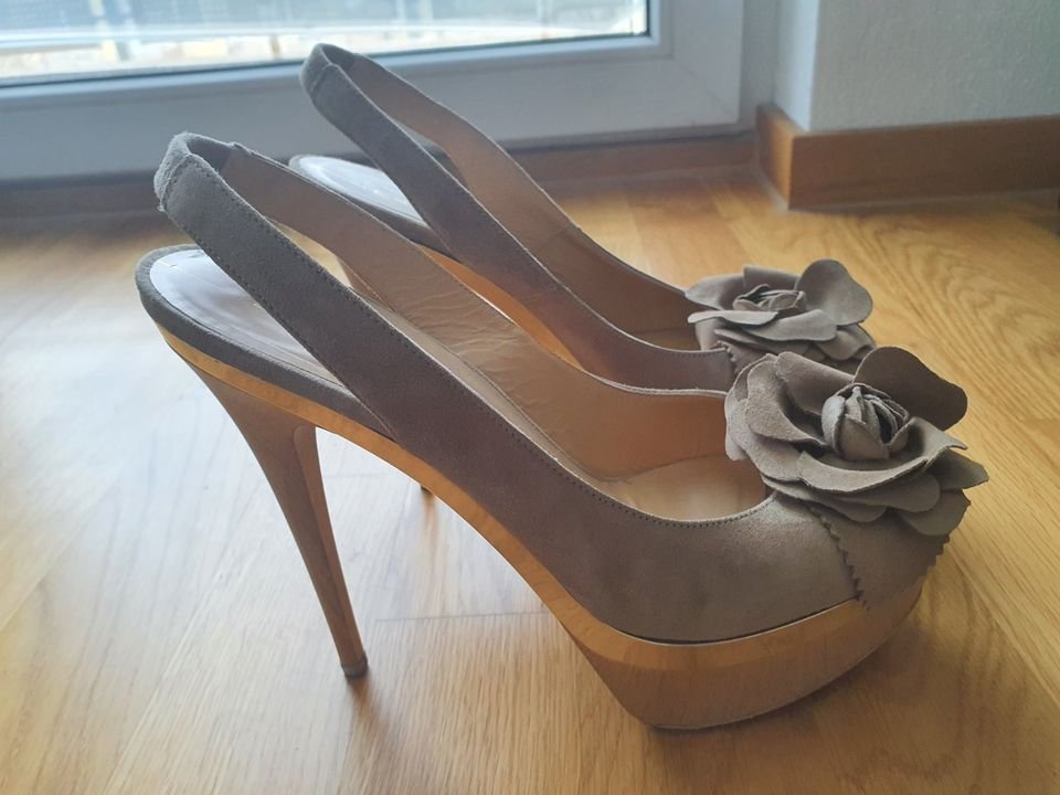 High Heels Lederschuhe Beige Gr. 38