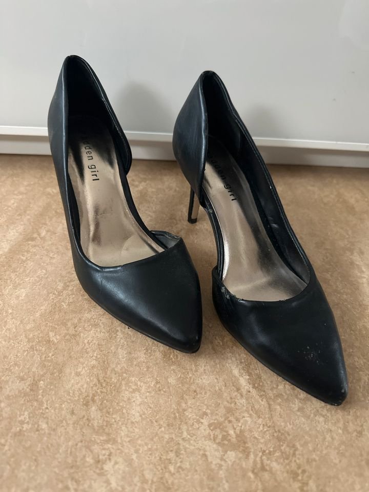 Schicke, Spitze High Heels