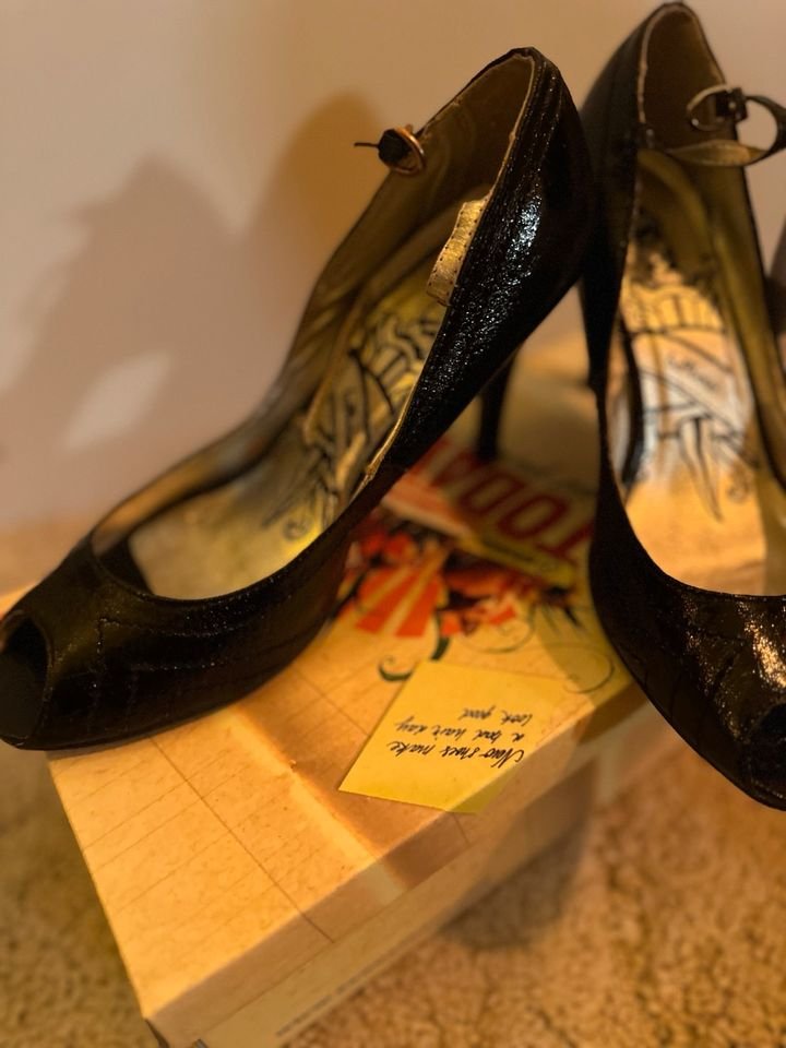 Frauen-Pumps mit besonderem Duft