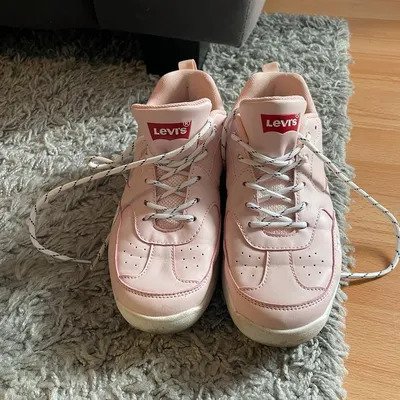 Levi's Sneaker mit sinnlicher Note