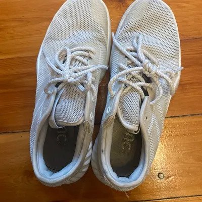 Sneaker / Laufschuhe, gerne getragen und noch gut in Schuss