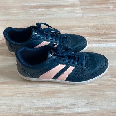 Sneaker Gr. 40 zu verkaufen