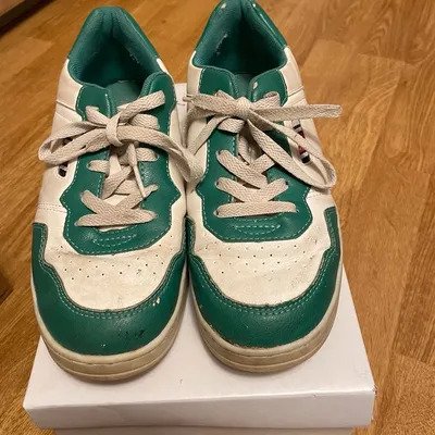 Sneakers grün weiß Gr 39