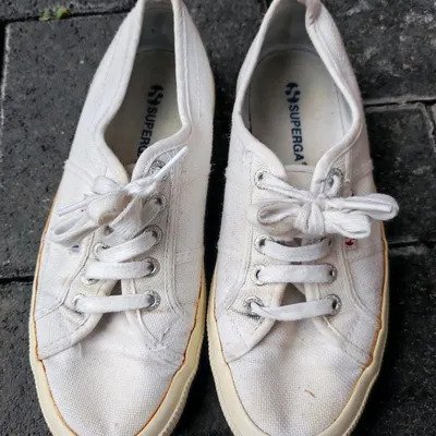 Weiße Sneaker Superga Gr 38