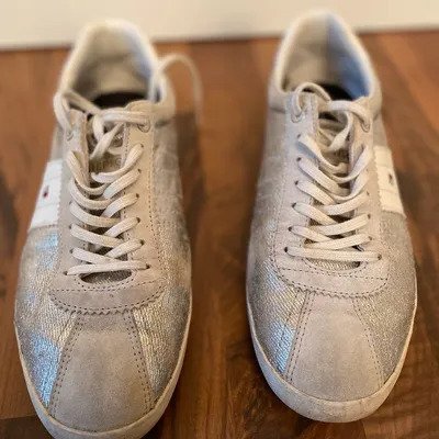 Tommy Hilfiger Sneaker weiß - silbergrau metallic! Gr. 40