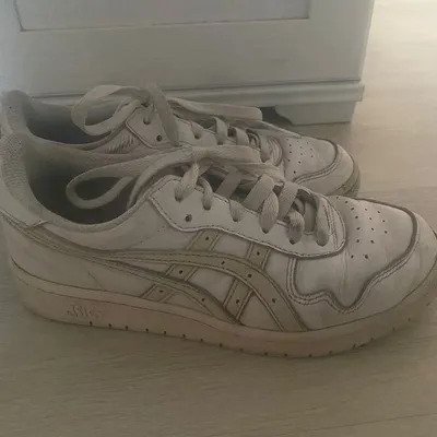 ASICS Retro Sneaker Gr 38 - Intensiver Duft