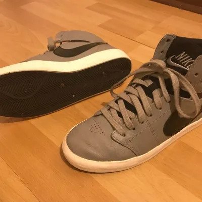 Nike Sneaker High Gr. 37/38 (Grau / Schwarz)