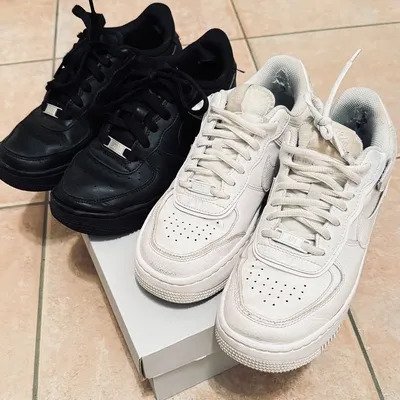 Nike Air Force Sneaker 38 Gr - 2 Paar Schuhe zum Preis von einem