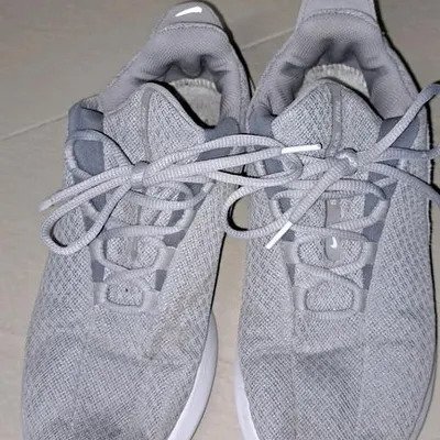 Nike Sneaker Gr.42 Hellgrau Nr. AA2185-001