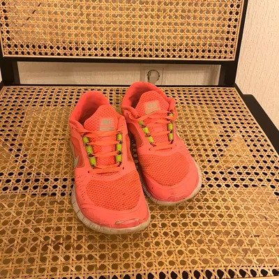 Nike Sportsneaker in lachs