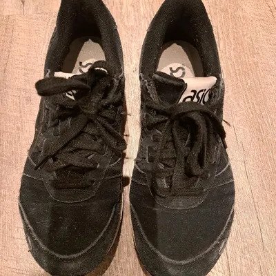 Gebrauchte Damensneaker von Acics