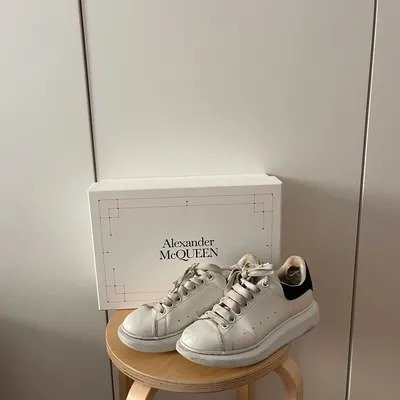Getragene Alexander McQueen Sneaker