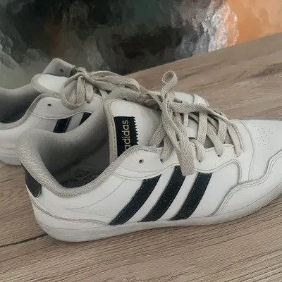Adidas Sneaker Größe 39 zu verkaufen