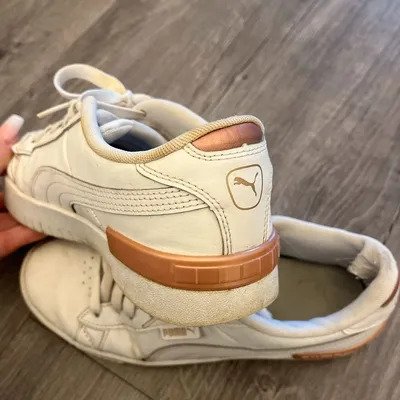 Puma Sneaker für Männer, getragen von mir