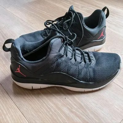 Sneaker 37,5 Nike Air Jordan Deca Fly